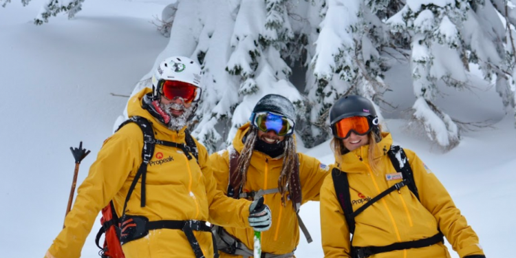 让我们一起助力雪友滑遍全球