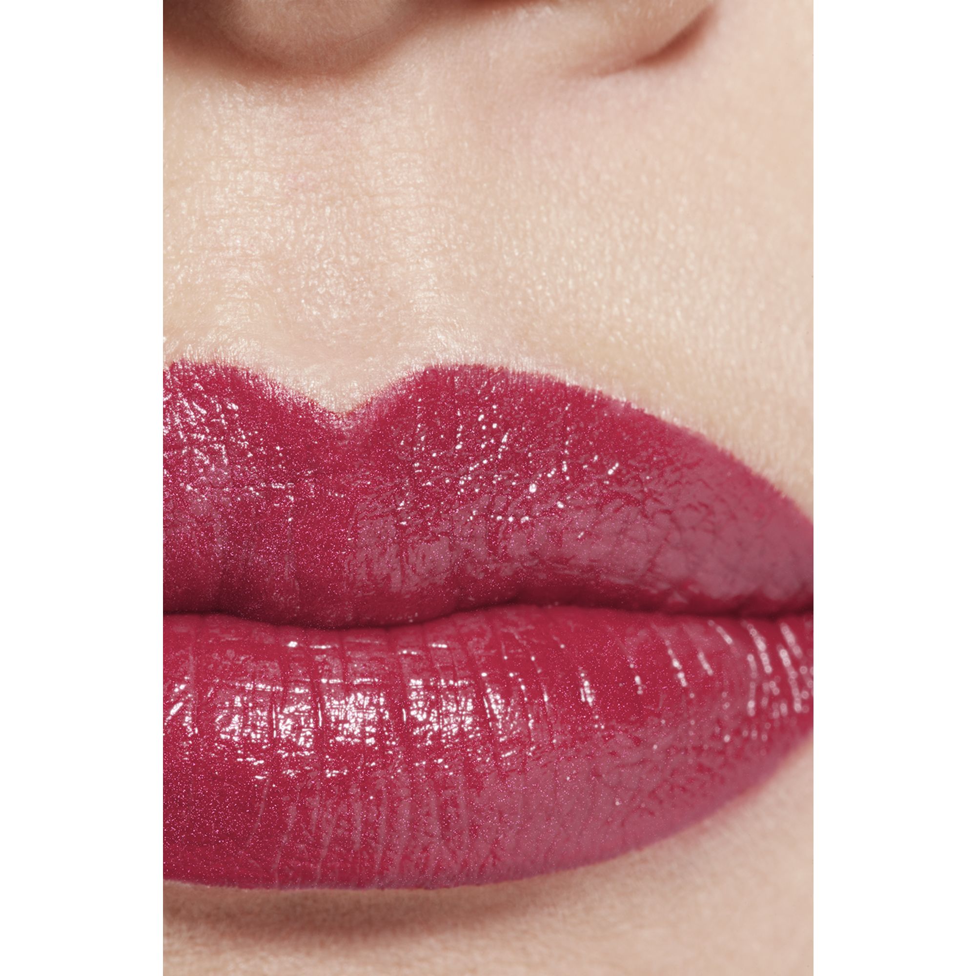 CHANEL 口紅  LUSTER rouge-allure-laque-ultrawear-