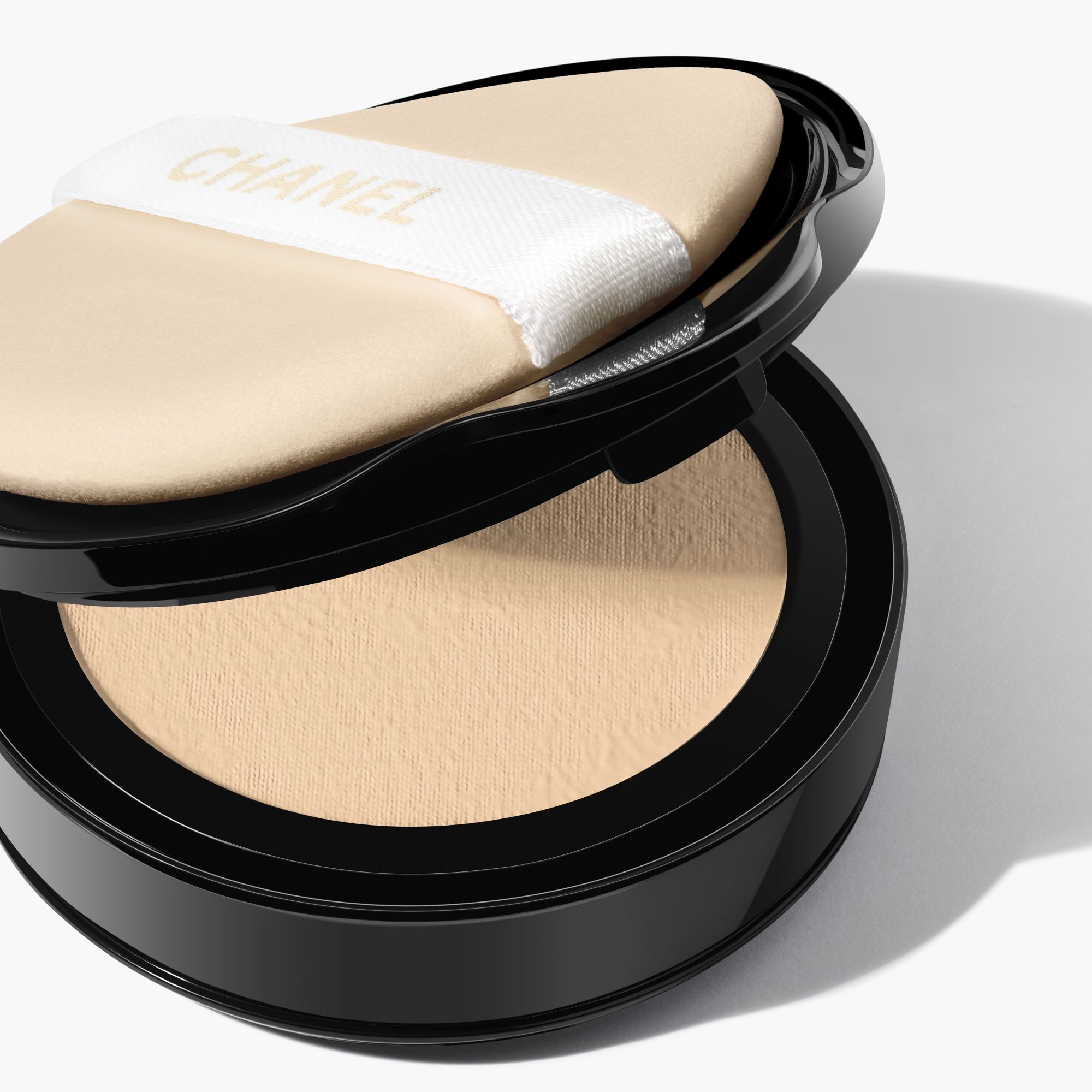 新品 LES BEIGES HEALTHY GLOW TOUCH-UP SET CHANEL Les Beiges Healthy Glow Gel Touch Foundation N°10 N