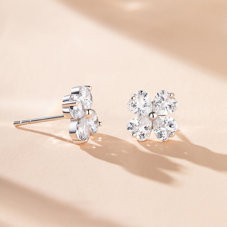 幸運四葉草 · 簡約鑲鑽耳釘&耳夾 | 送禮推薦