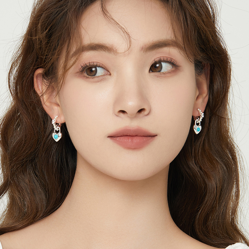 銀鎖心語 · 簡約愛心鎖耳飾 | 週年紀念日禮物