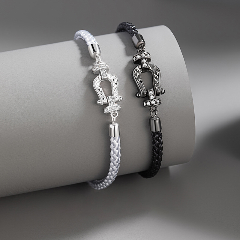 滿鑽馬蹄扣 · S925銀情侶手繩 | 紀念日禮物