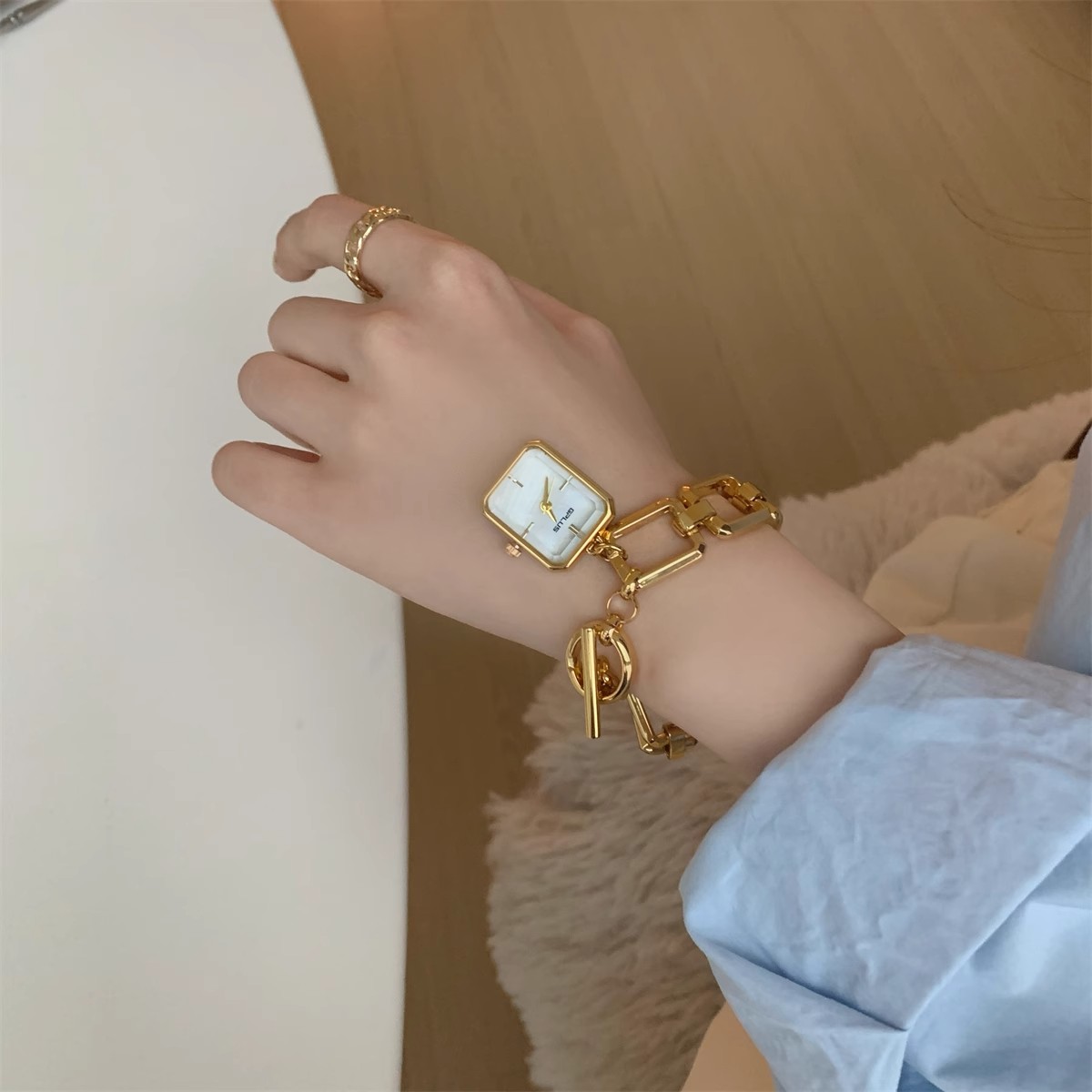 鏈環時光 · 方塊吊墜手錶 | 女友禮物推薦