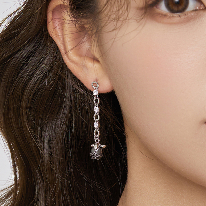 玫瑰戀 · 黑玫瑰不對稱耳飾 | 生日禮物