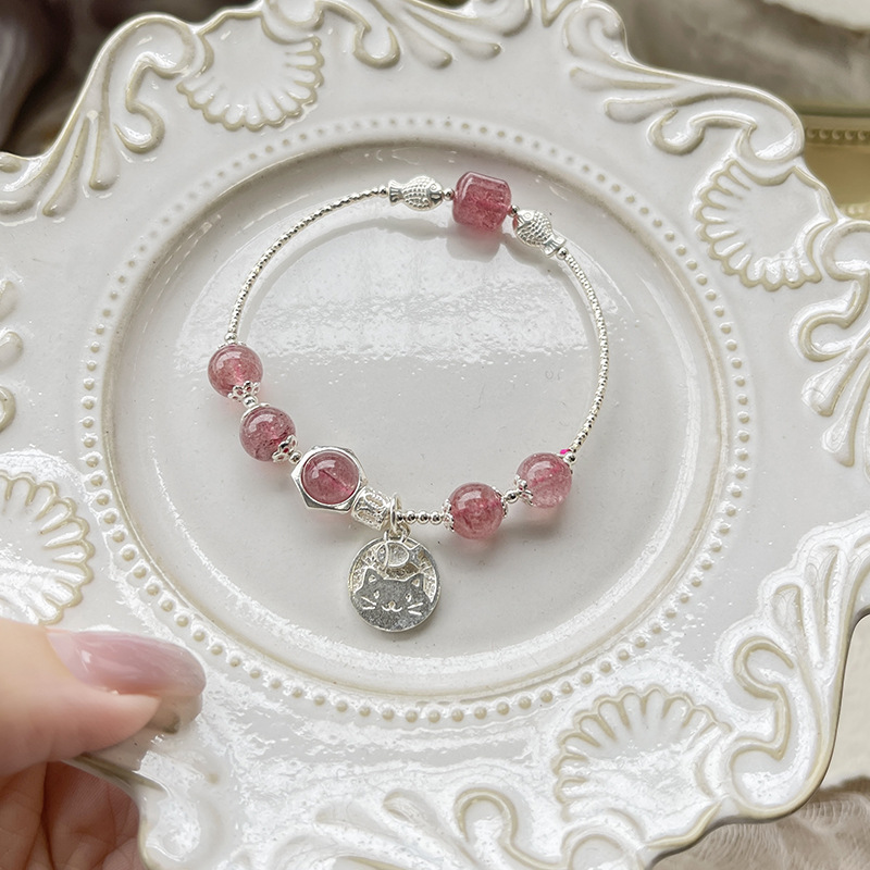 小貓吃魚 · 草莓晶天然水晶手串 | 愉悅提氣質