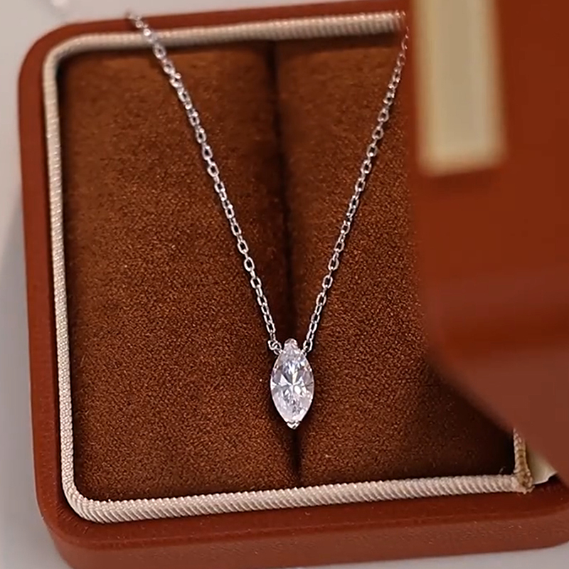 雅韻晶滴 · 1克拉莫桑鑽項鍊 |  紀念日禮物