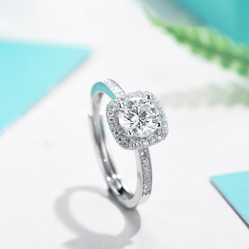 浪漫皎潔 · S925純銀莫桑鑽戒 | 求婚驚喜 