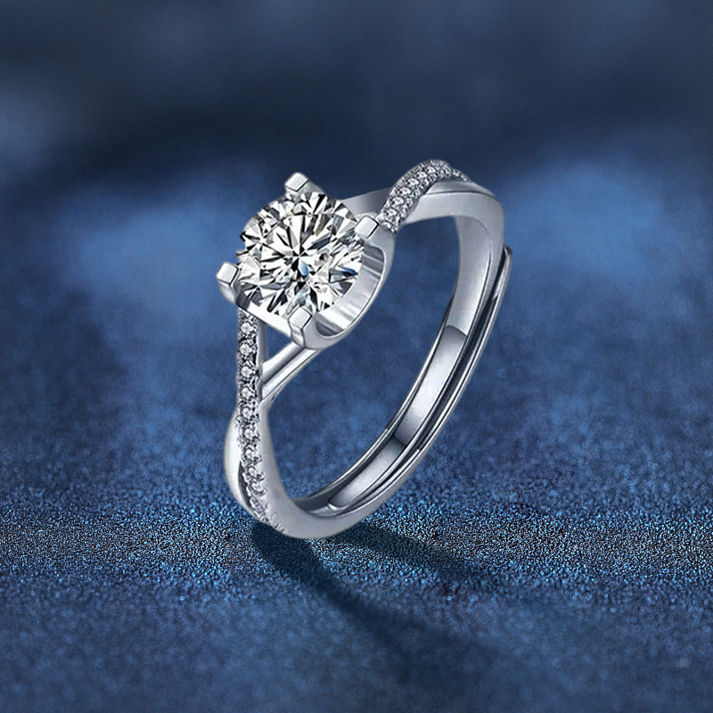 星輝之戀 · 1克拉莫桑鑽精緻女生戒指 | 紀念日禮物 
