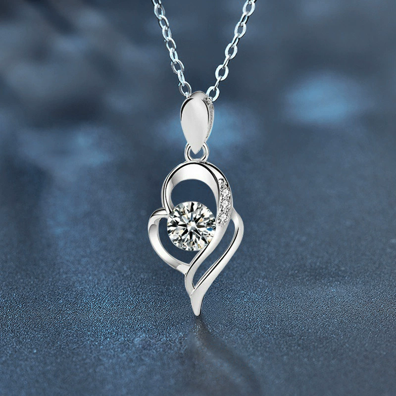 愛在心中 · 莫桑鑽項鍊 | 結婚紀念禮物 