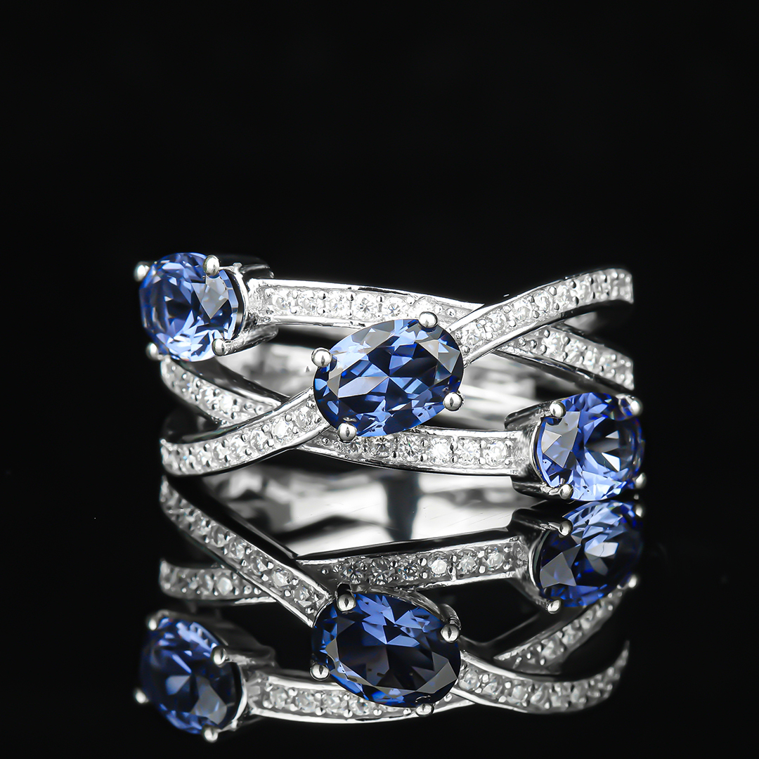 兜兜轉轉 · 莫桑鑽彩色藍寶石戒指 | 結婚週年禮物