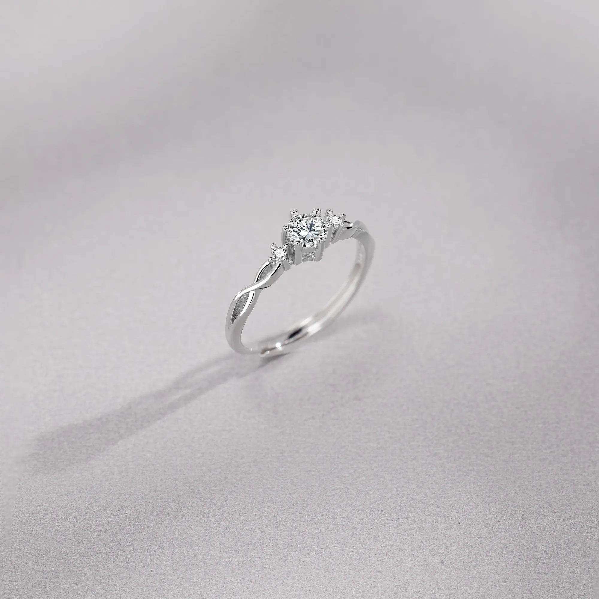 愛意交織 · 花巢情侶對戒推薦 | 情侶週年禮物 