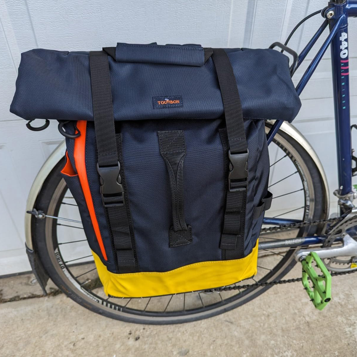 TOURBON Waterproof Nylon Bicycle Single Pannier Laptop Backpack