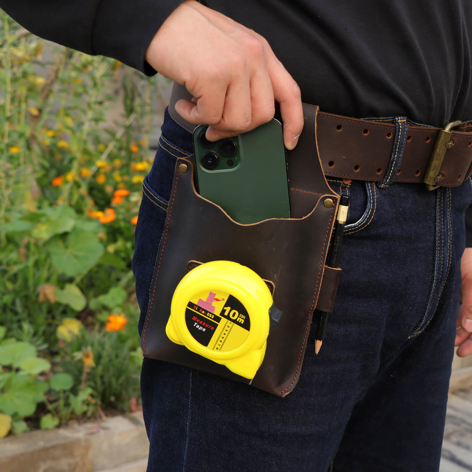 leather phone holder