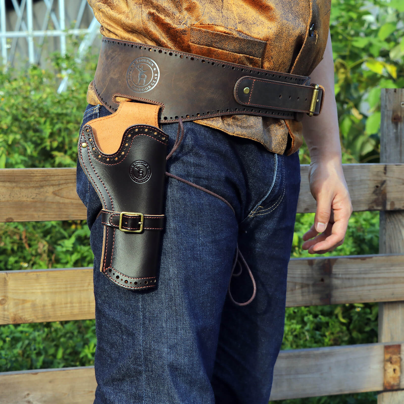 thumbnail image 2 of Tourbon Retro Leather Concealment Holster – Fits Bond Arms .357 .22, Belt OWB, Brown, Right Hand 2 of 2