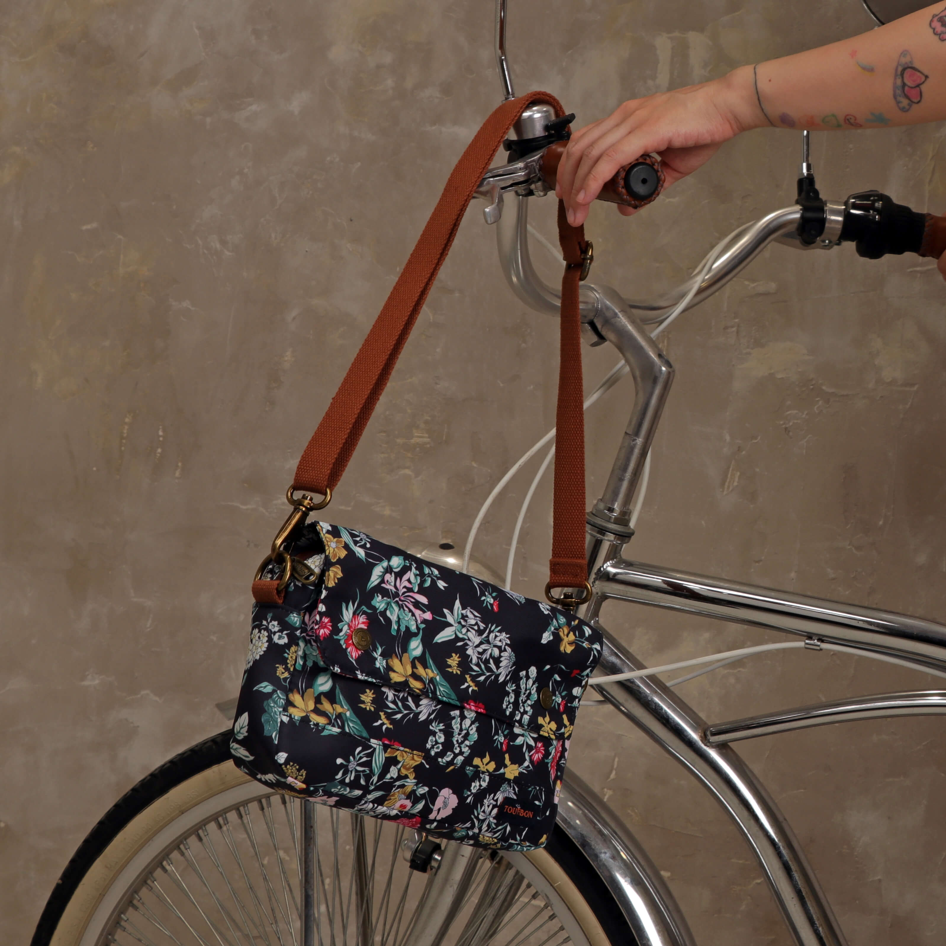 Tourbon Front Handlebar Bike Bag Cycling Frame Pouch