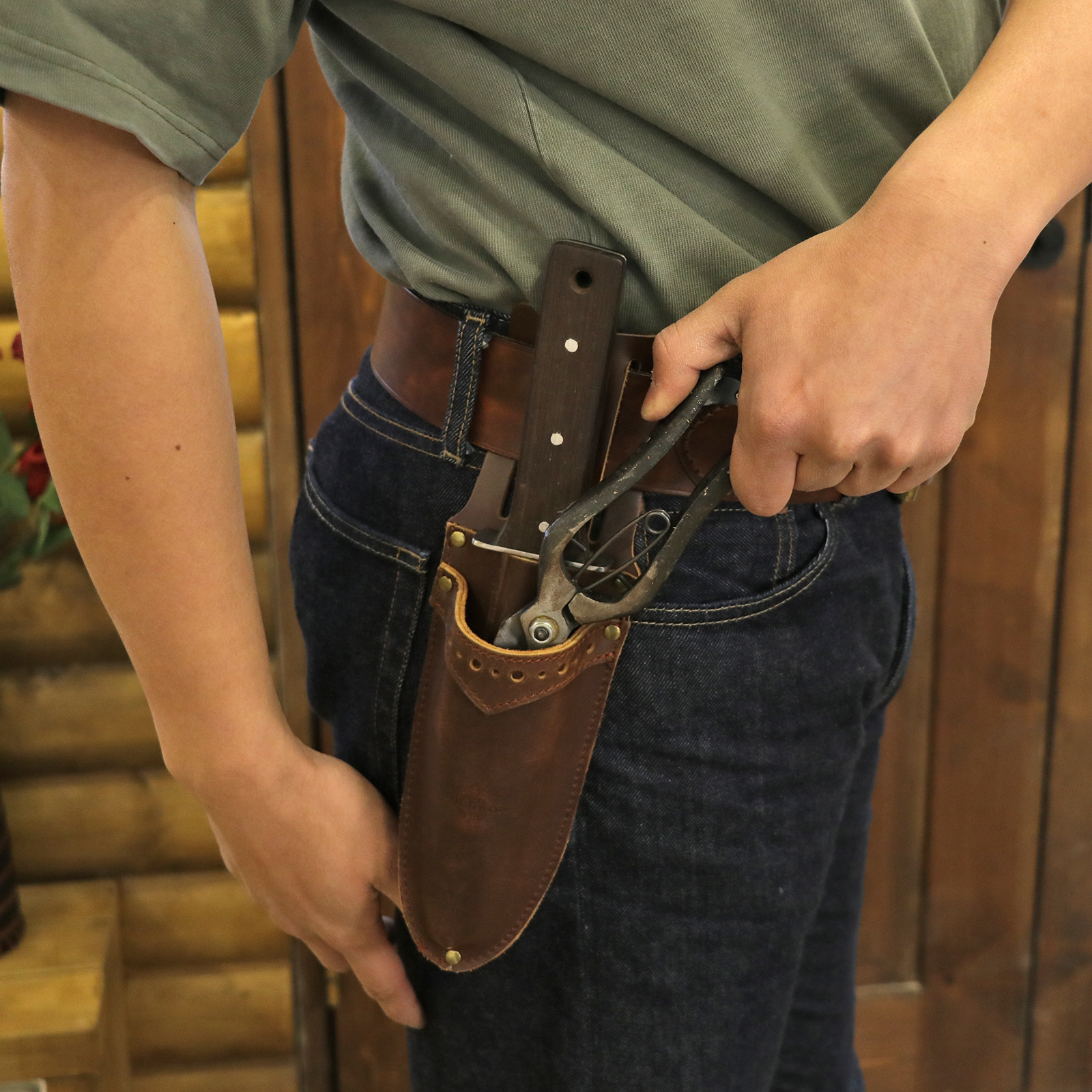 Tourbon Leather Garden Pruning Shears Folding Saw Double Holster