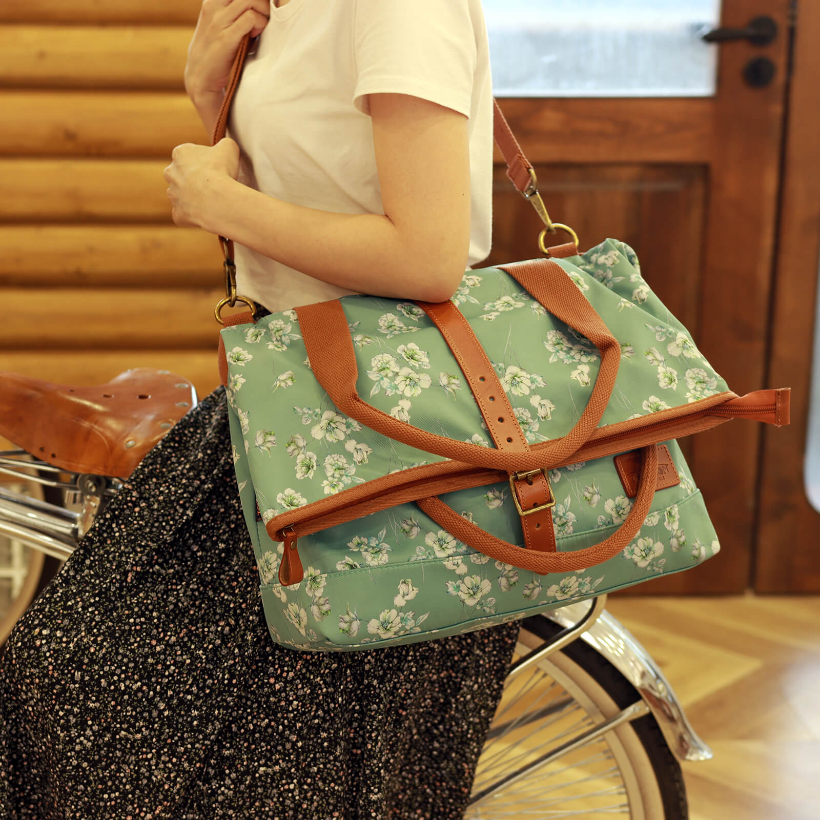 TOURBON Canvas and Leather Roll-top Clip-On Bicycle Panniers Women