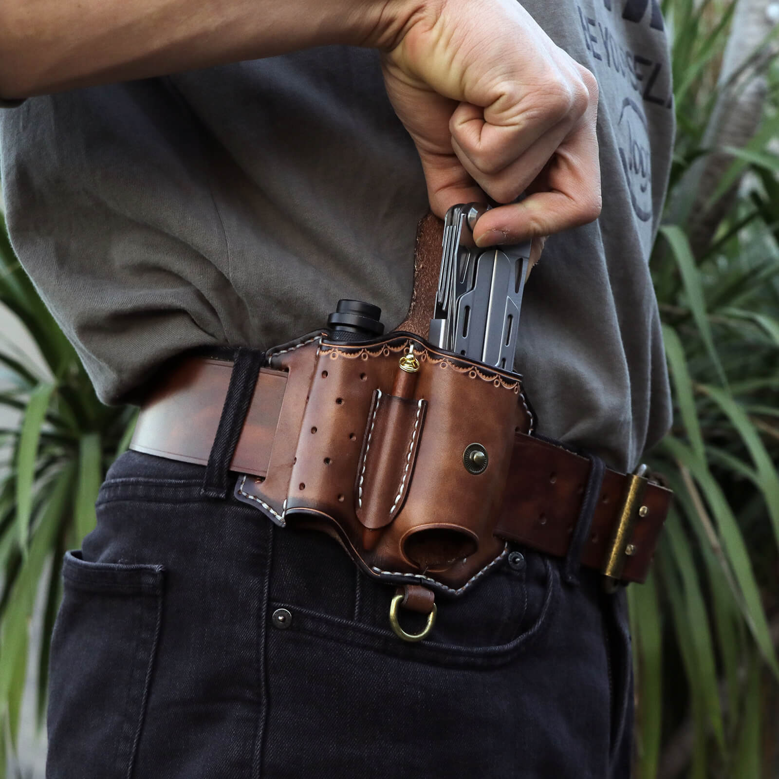 Leather Multitool Sheath