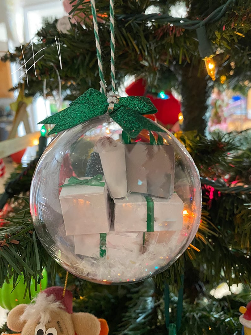 🎁Funny Christmas Gift Ornament | Perfect ornament for shoplover's annual summary