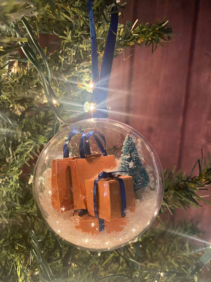 🎁Funny Christmas Gift Ornament | Perfect ornament for shoplover's annual summary