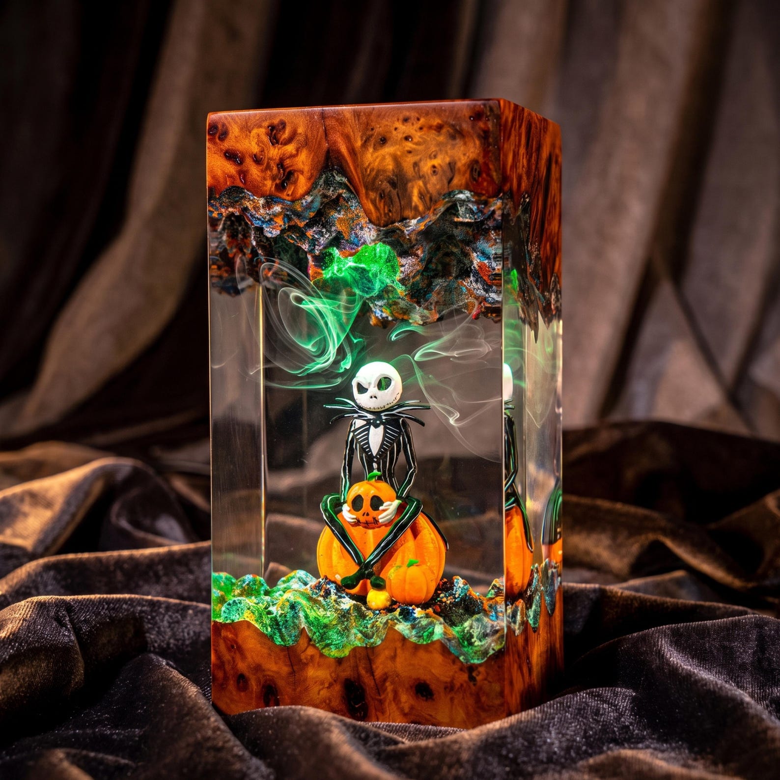 🎃Halloween Resin Epoxy Night Lamp – Spooky Hand, Bats & Pumpkin Gothic Home Decor Light