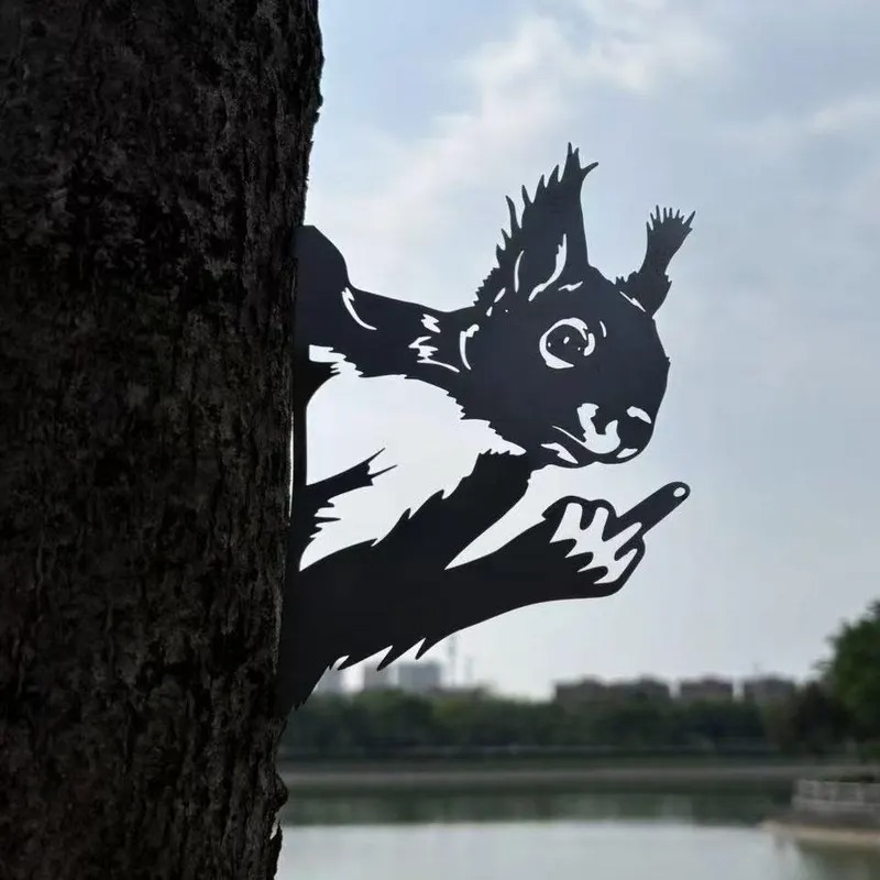Peeping middle finger animal metal sign🏡Yard Art Decor
