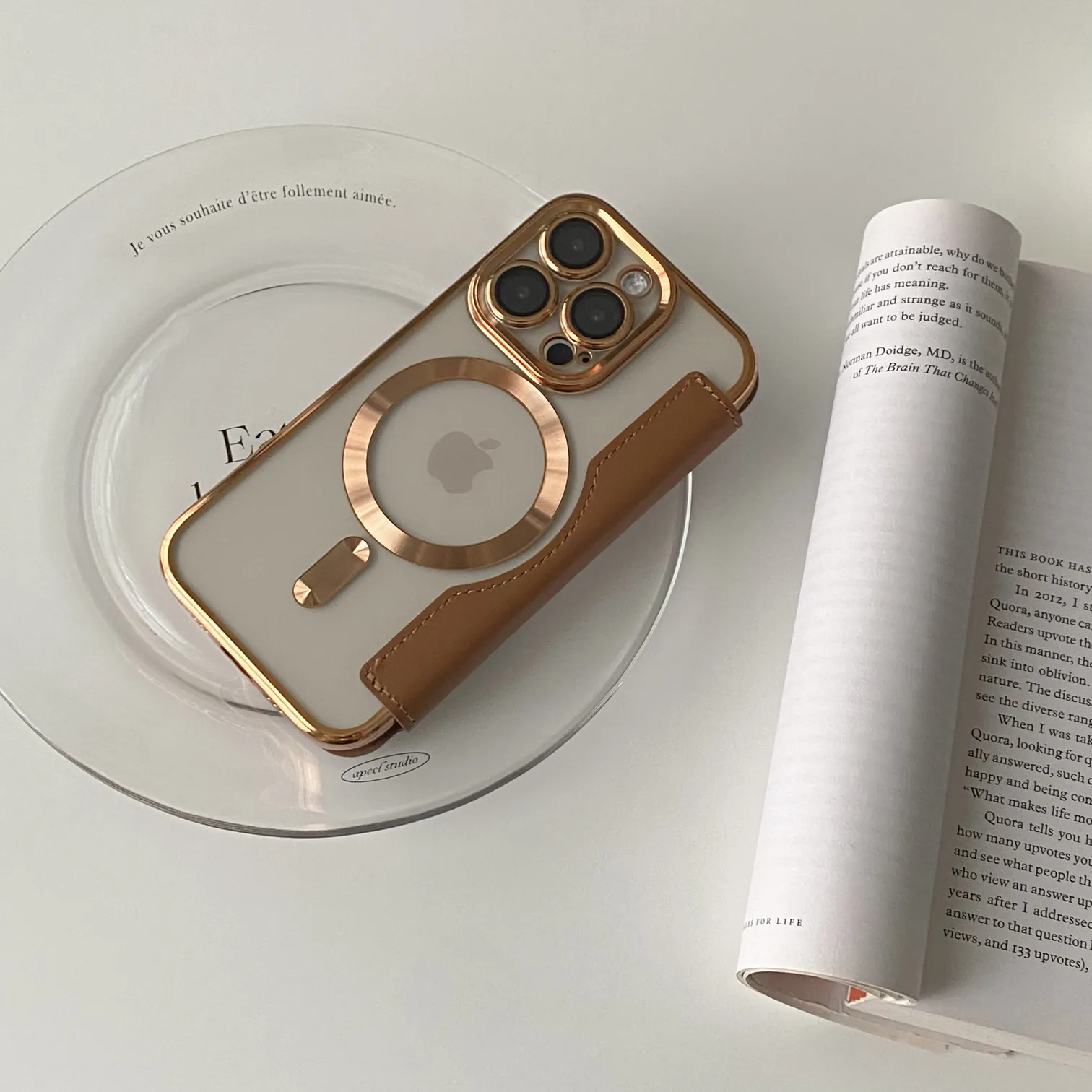 Personalized Leather textured flip phone case