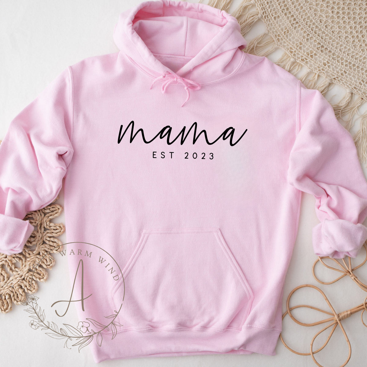Minimalist Mama Sweatshirt with Date and Children Name