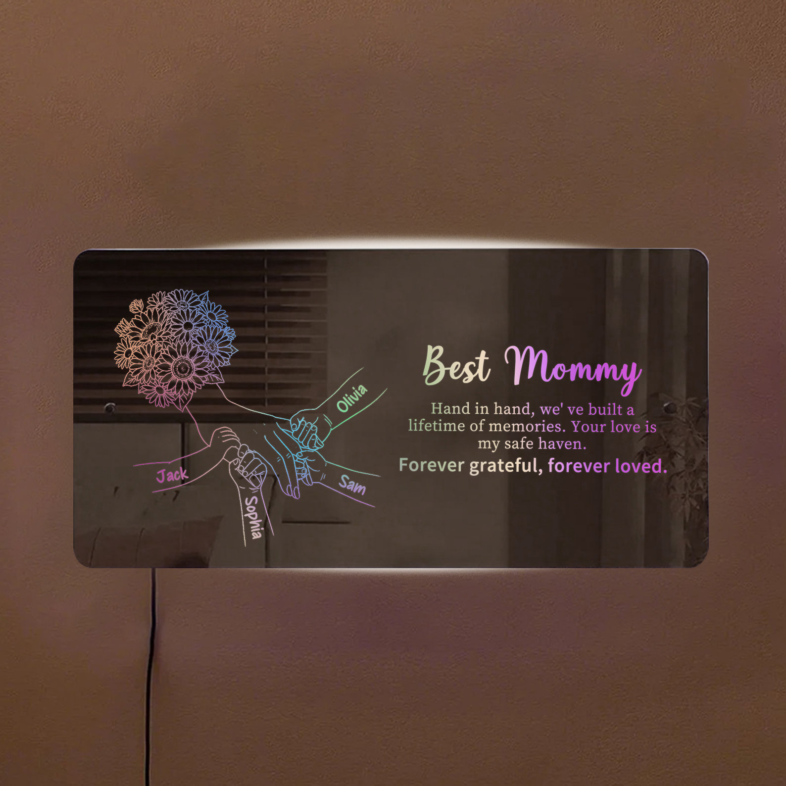 Personalized Mom Holding Hands Mirror Light – Custom Mother’s Day Gift for Mom