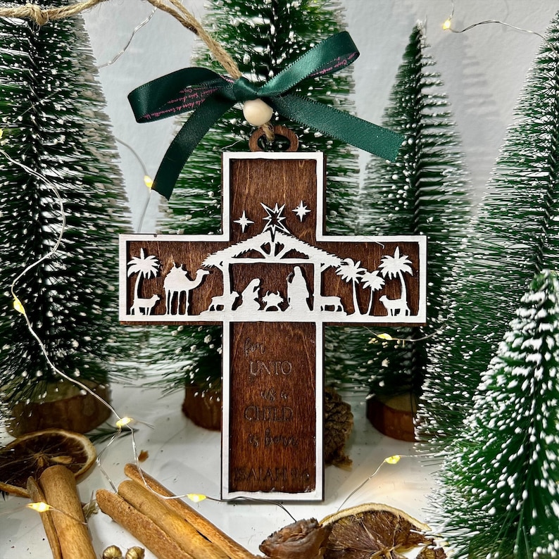 ðNativity Cross Scripture Christmas Ornament