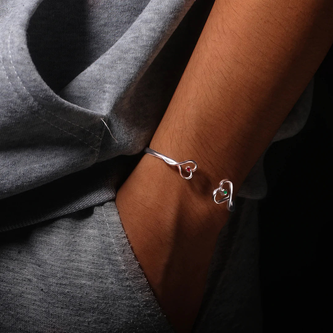 THE LOVE BETWEEN AUNT & NIECE IS FOREVER DOUBLE HEARTS CUSTOM BIRTHSTONES BRACELET