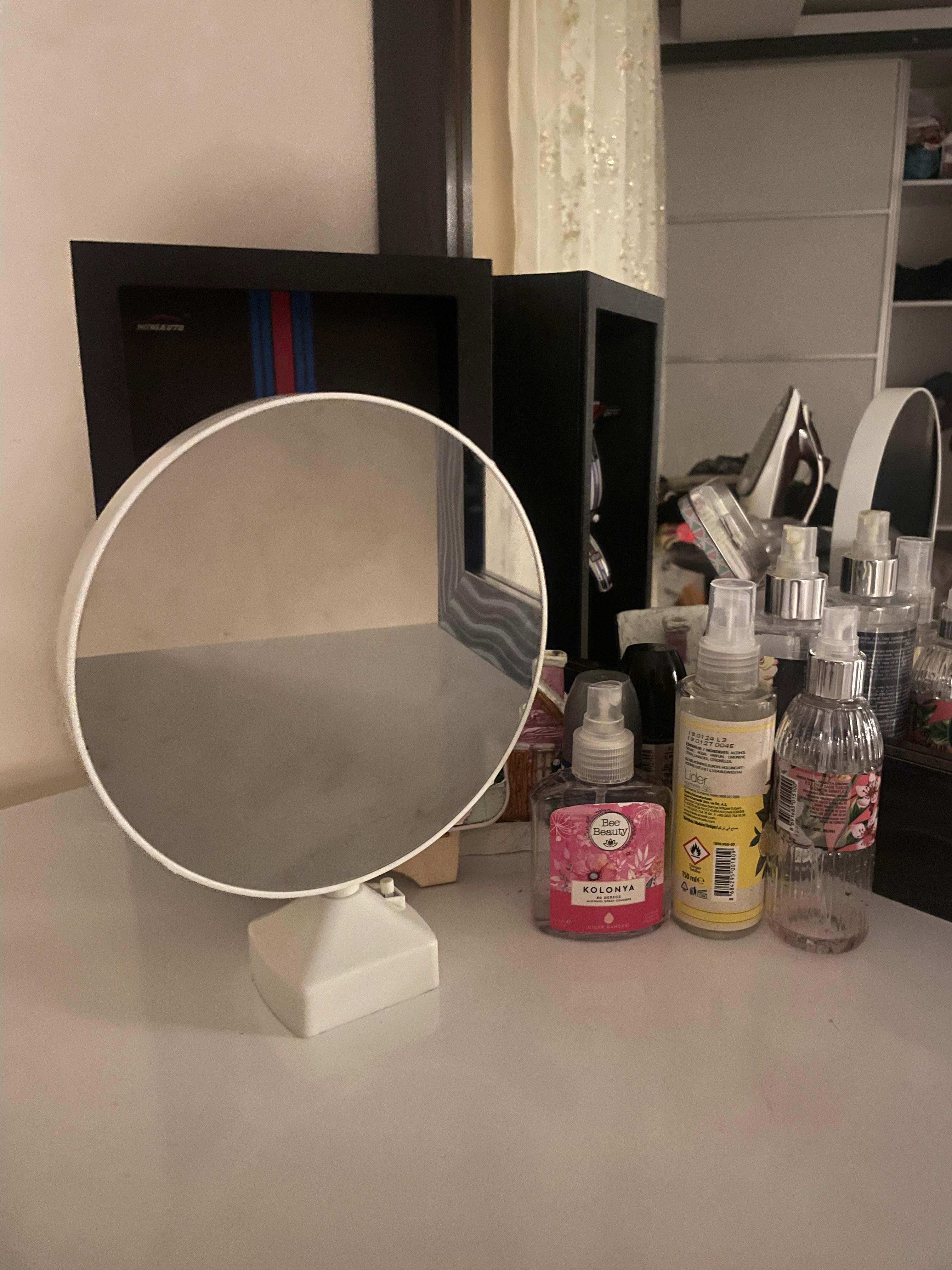 Magic Makeup Mirror