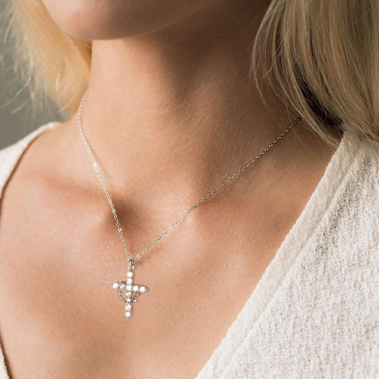 ❤️Rotatable Crown Cross Pendant Necklace❤️