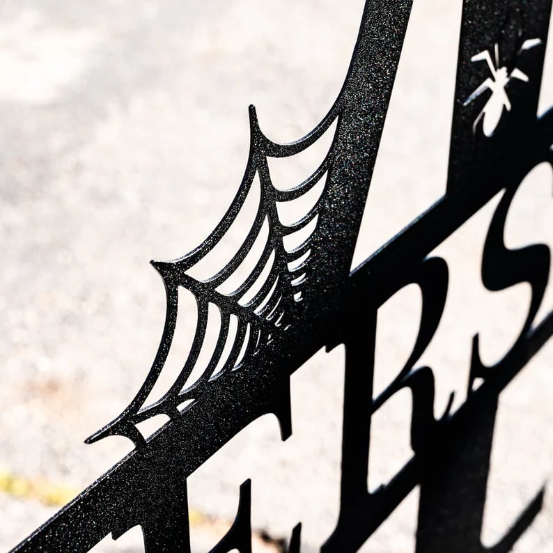 🎁Hot Sale 49% OFF- Personalized Halloween Family Name Metal Sign