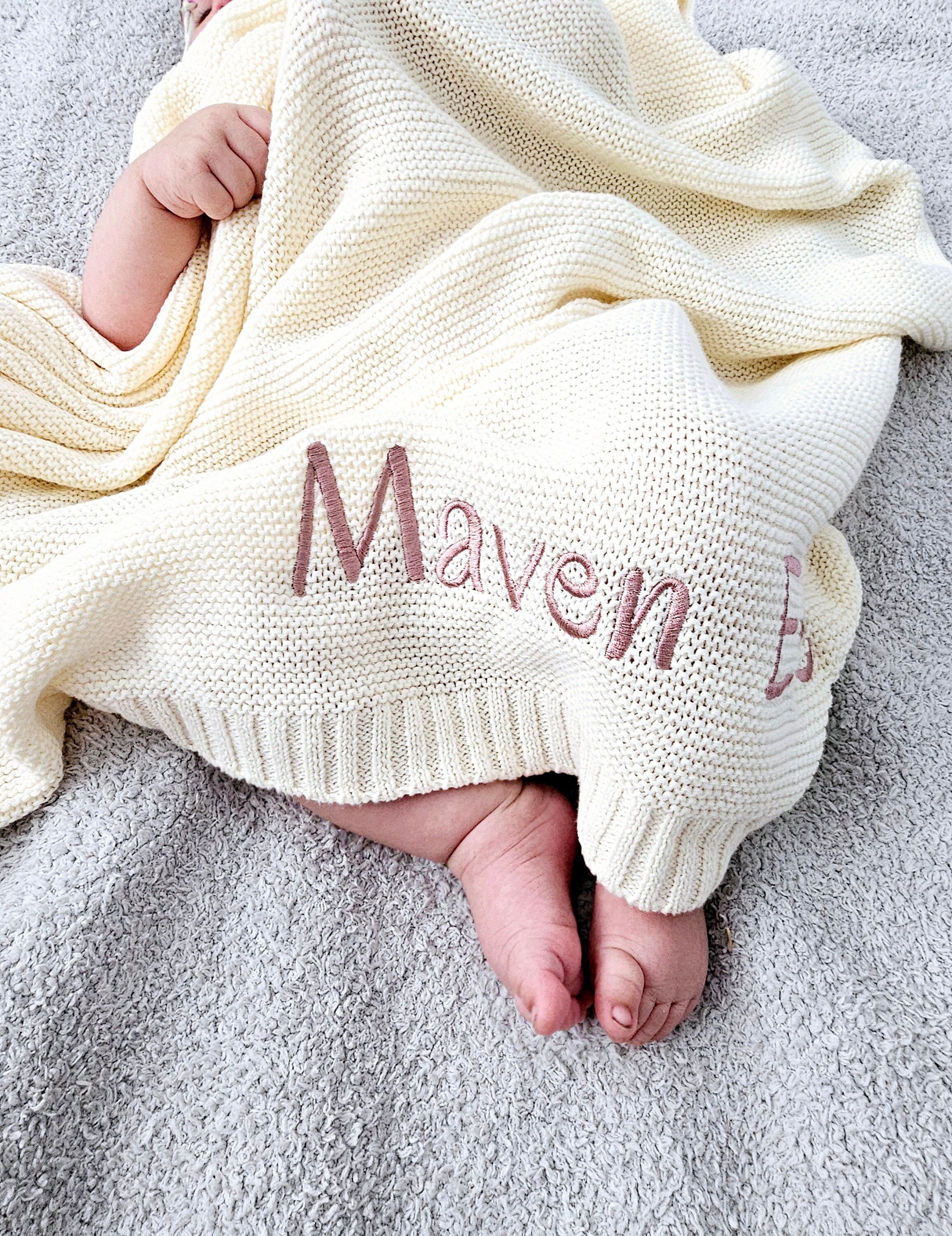 🎁Buy 2 free shipping🎁High quality personalized super soft embroidered name blanket for Kids