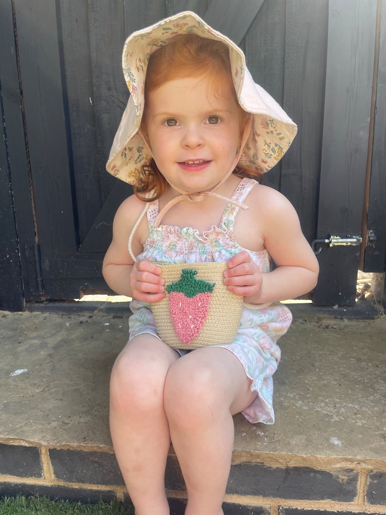 Straw bags for children with punch needle decoration