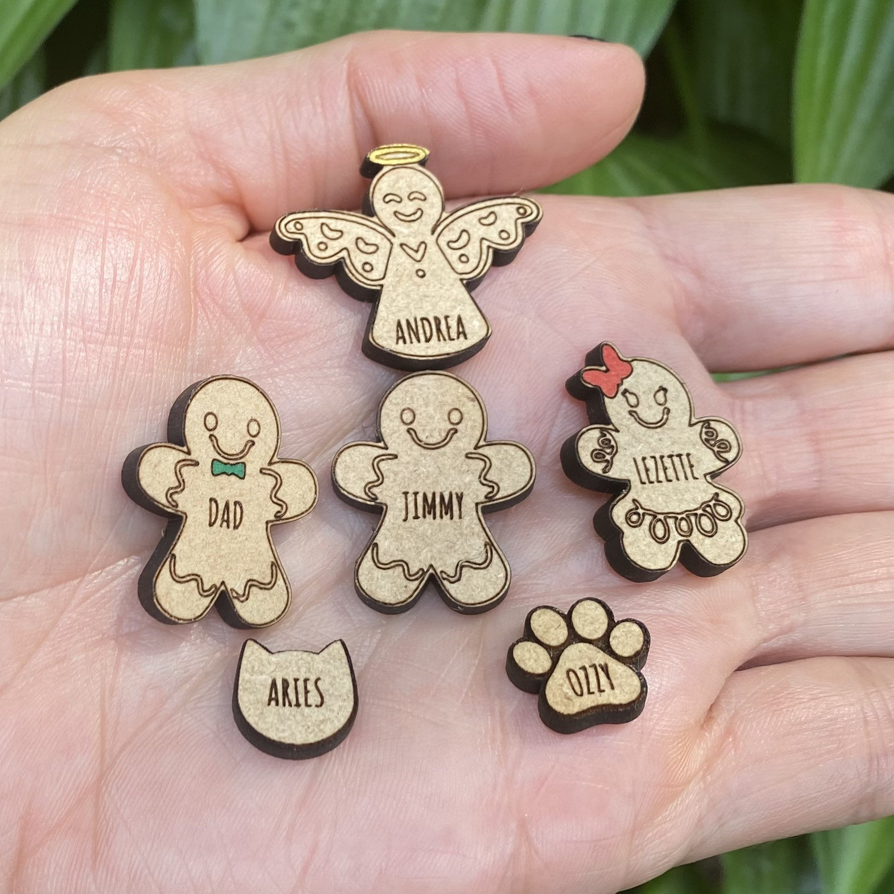 Personalized Shaker Ornament - Christmas Gift For Family - Gingerbread Family Jar With Name