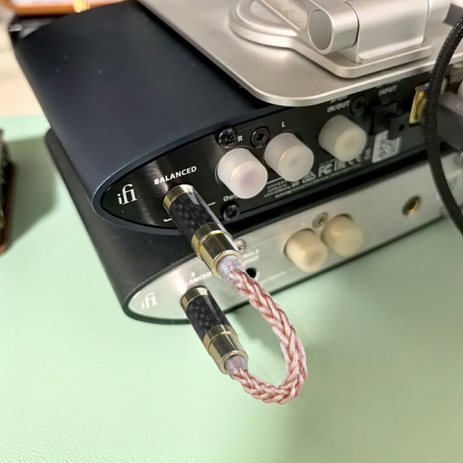 cooyin allin1 aux 万能 オーディオケーブル 変換ケーブル イヤホンジャック 変換 2.5mm 3.5mm 4.4mm（オス）- 2.5mm 3.5mm 4.4mm（オス） 8芯 OFC 金メッキ イヤホン・ヘッドホン、アンプ、オーディオプレーヤー等に適用