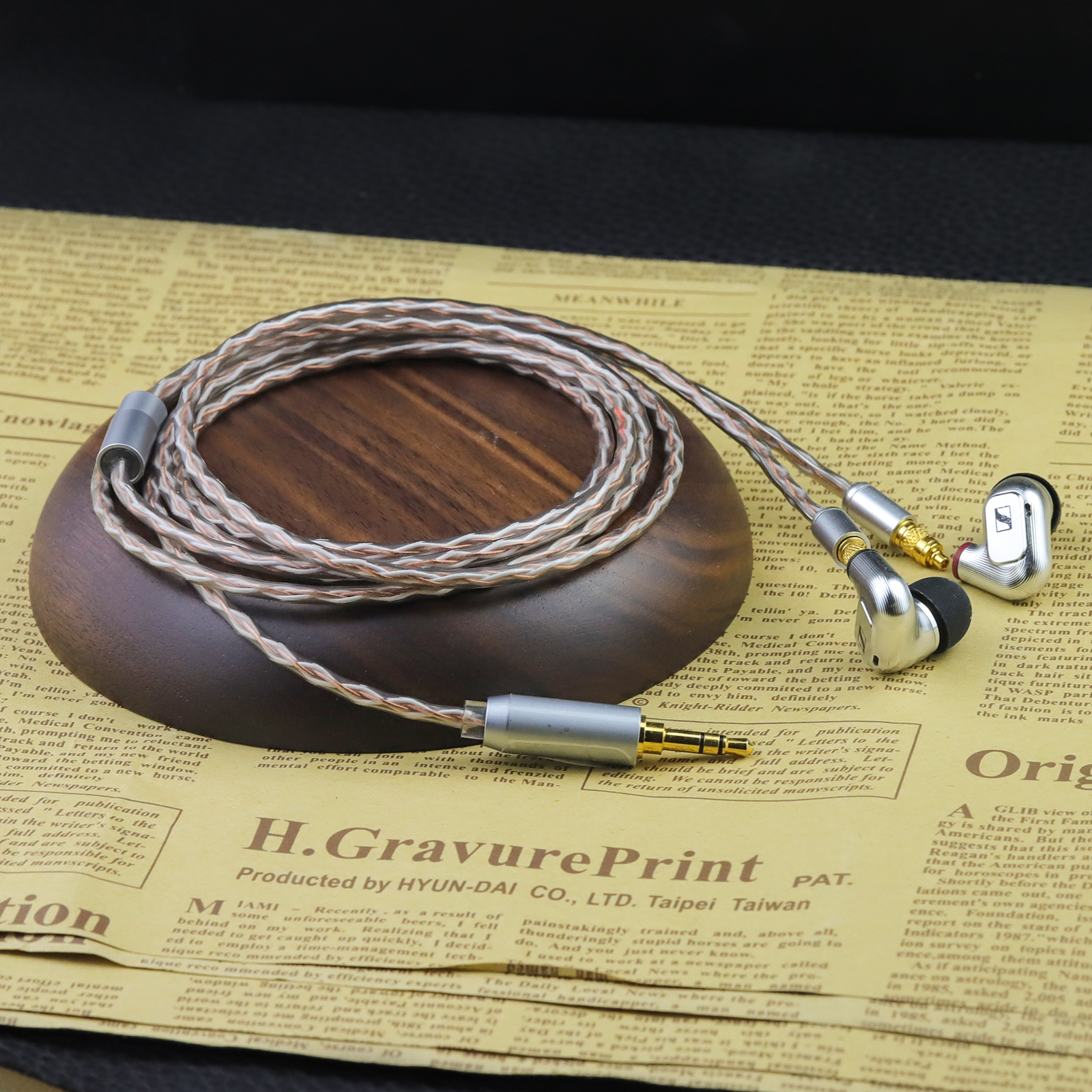 okcsc mmcx (リケーブル側) to IE900 (イヤホン側) 金属アダプター 金属コネクター 千住銀入り錫はんだ 金メッキプラグ 統合成形技術 音質劣化なし簡潔 精緻 線材テスト作業用 ミニタイプ