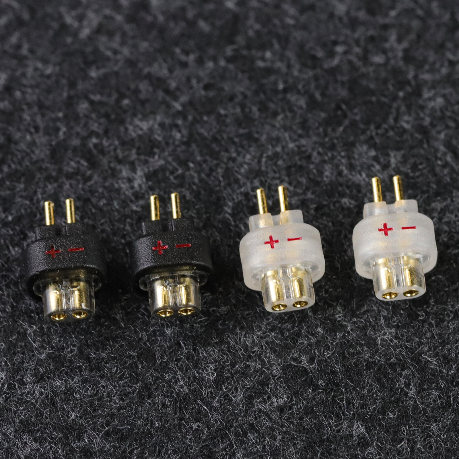 okcsc QDC 0.78 2pin(リケーブル側) to 0.78 2pin(イヤホン側) アダプター コネクター スライダー 金メッキプラグ 統合成形技術 音質劣化なし簡潔 精緻 線材テスト作業用 ミニタイプ