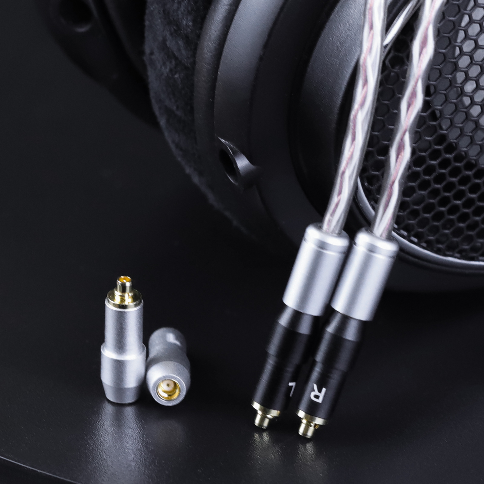 okcsc MMCX (リケーブル側) to SRH1840 (イヤホン側) アダプター コネクター スライダー 金メッキプラグ 統合成形技術 音質劣化なし簡潔 精緻 線材テスト作業用 ミニタイプ SHURE SRH1440 SRH1840 SRH1540に対応