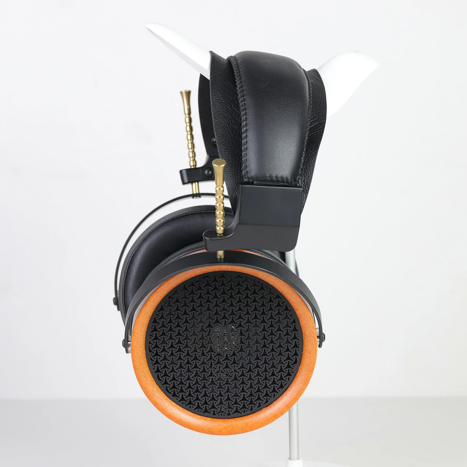 HD11 ヘッドホン オープン型 ワイヤレスヘッドホン   オーバーヘッドヘッドホン 木製 53mmドライバー 高音質 有線/無線両対応  木製ハウジング搭載 53mmベリリウム 高音質 オンイヤー レザー 高級感 大口径 プレゼント ギフト  オープン型対応機器用