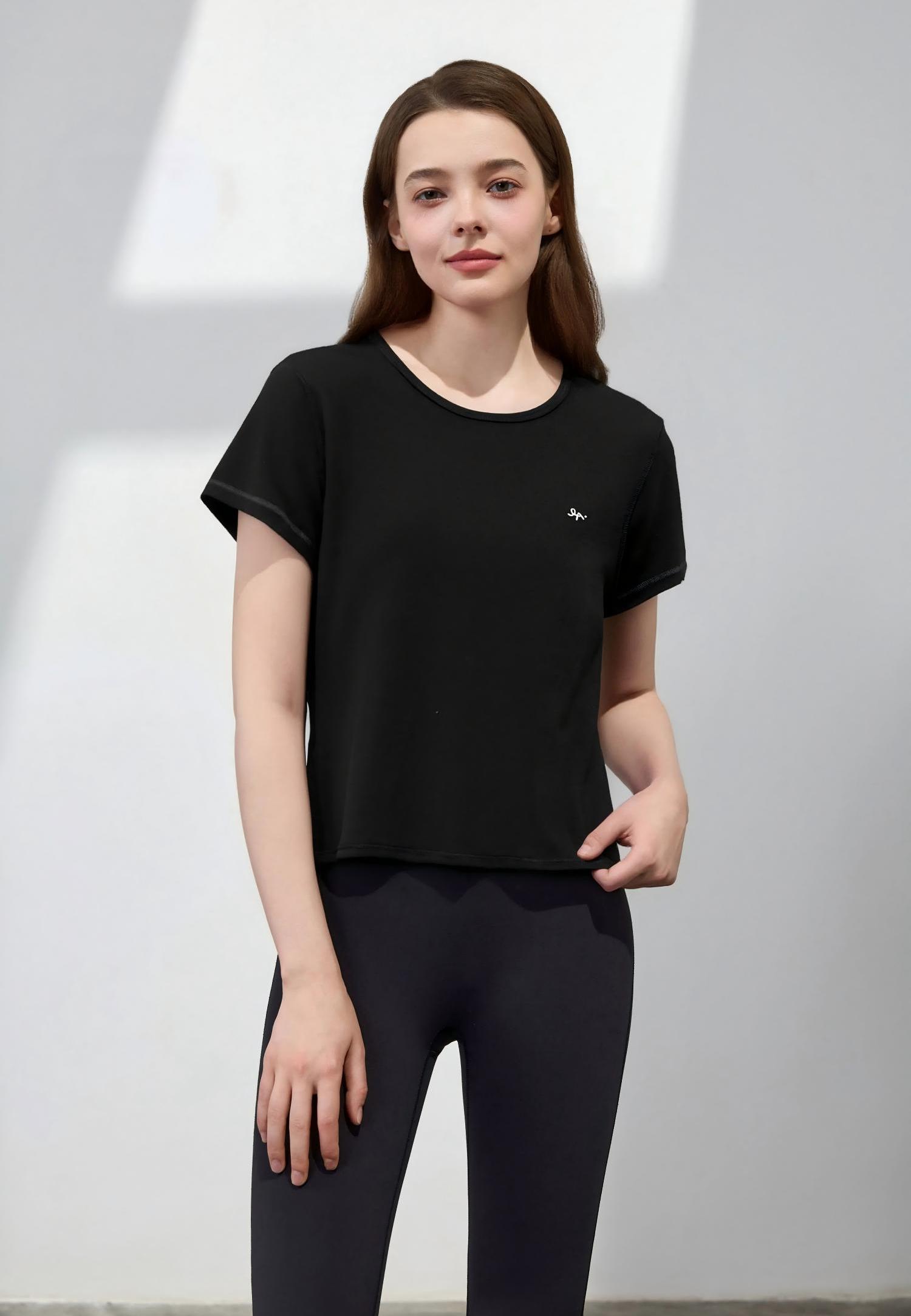 Everyday Contrast Stitch Tee-Black 2.0