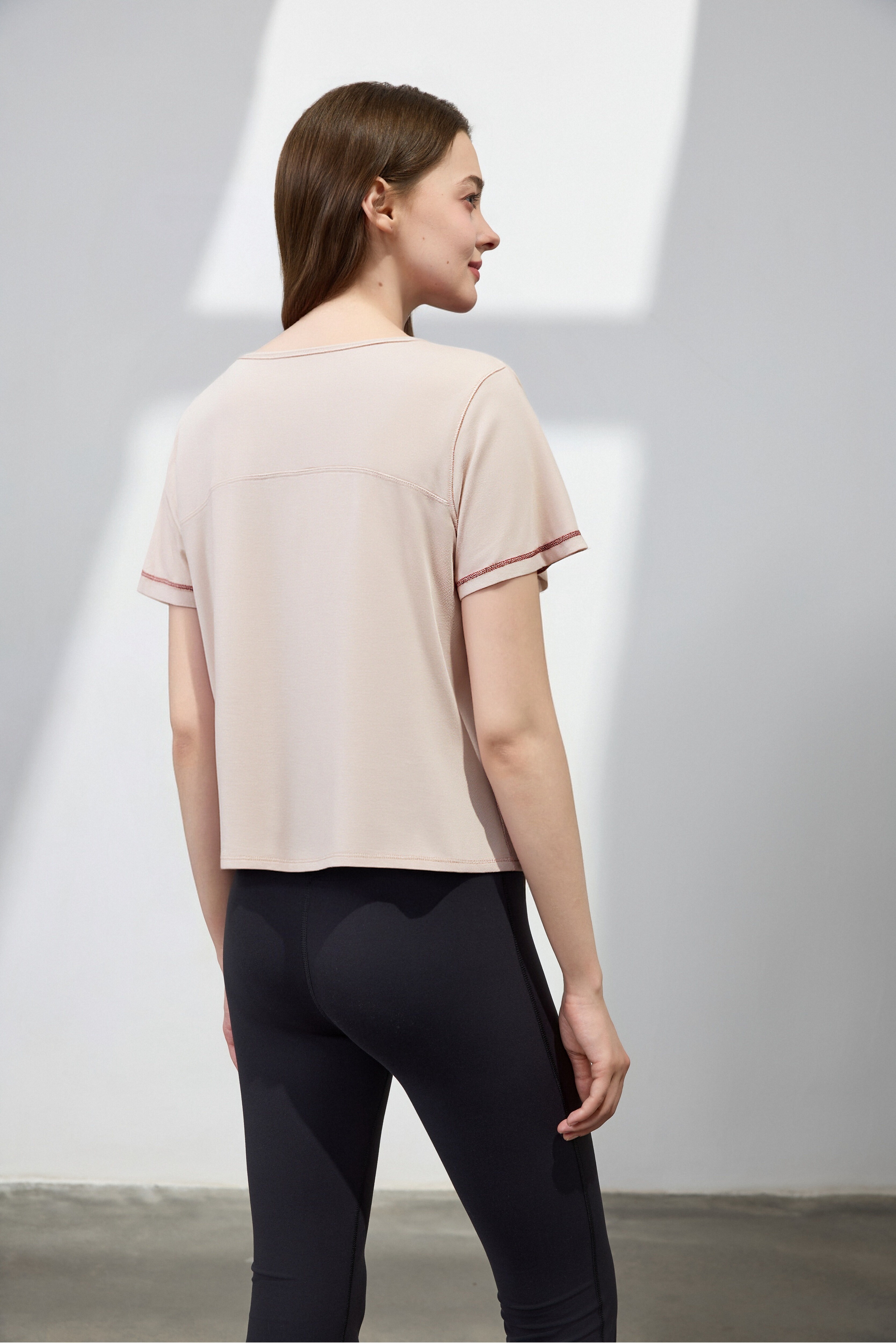 Everyday Contrast Stitch Tee