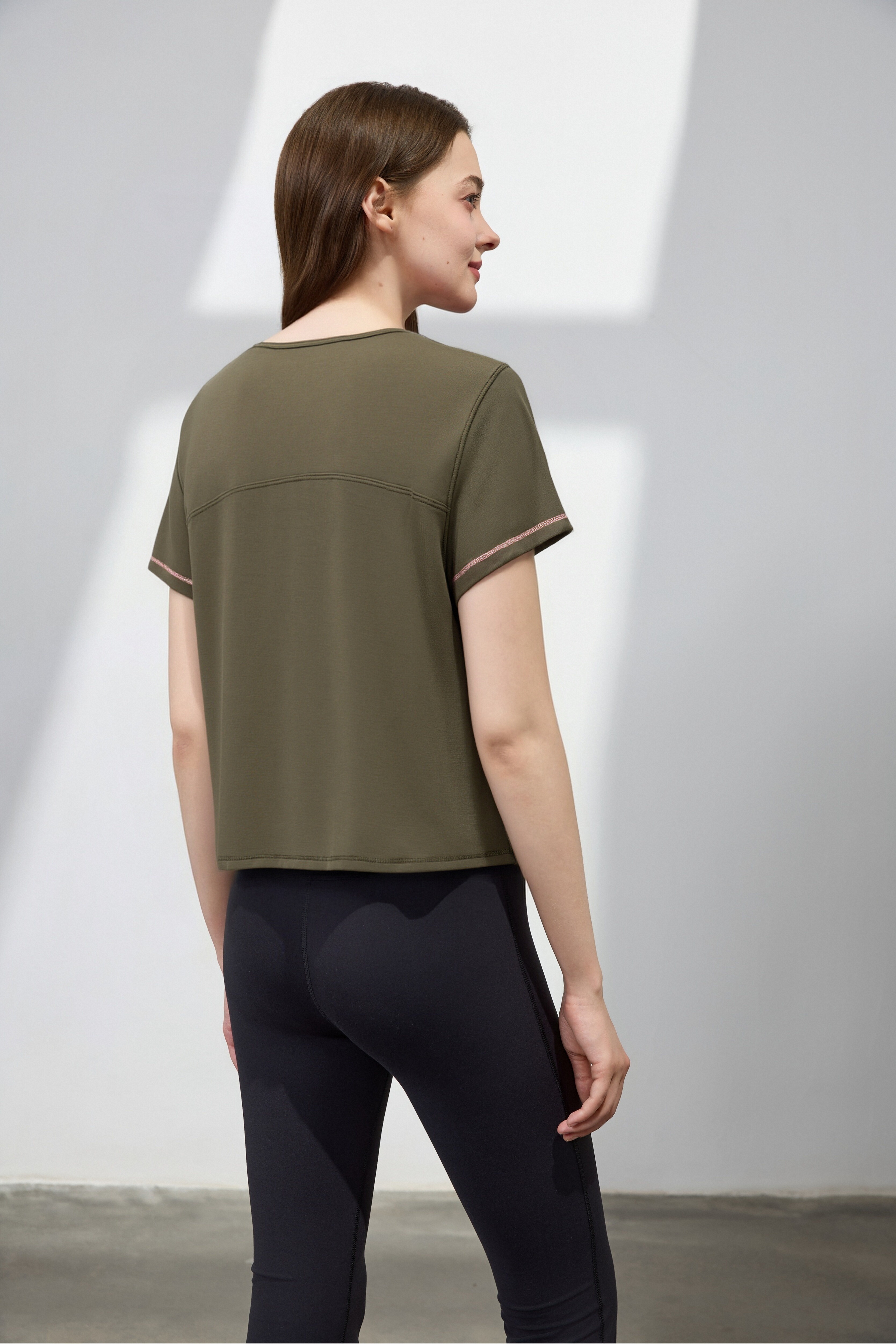 Everyday Contrast Stitch Tee