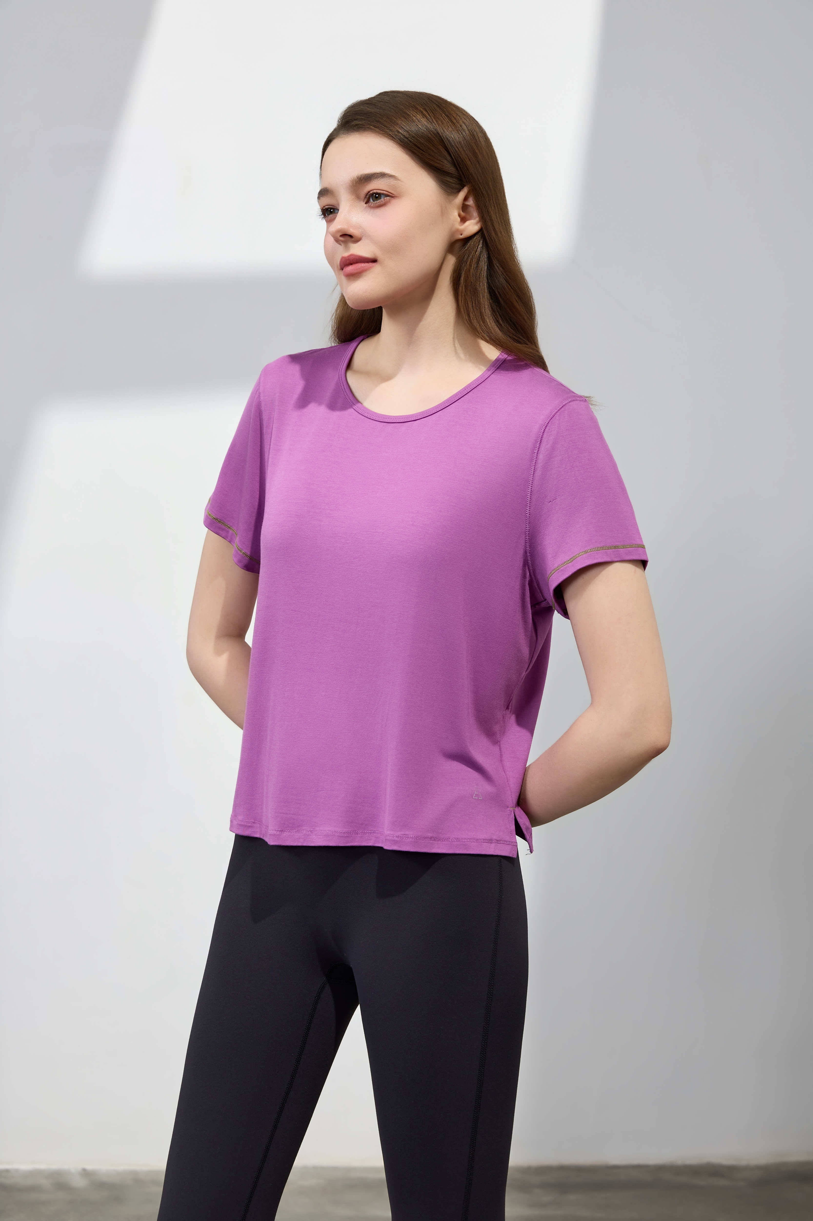 Everyday Contrast Stitch Tee