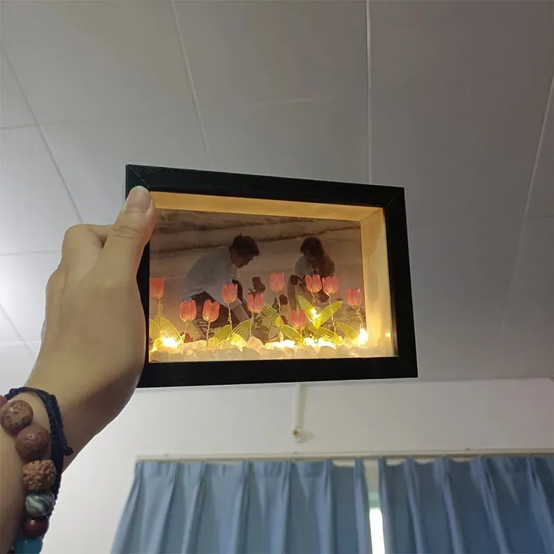 ⭐⭐⭐訂製鬱金香小夜燈——情侶/風景照/全家福/寫真照，開燈是畫，關燈是普通鏡子！