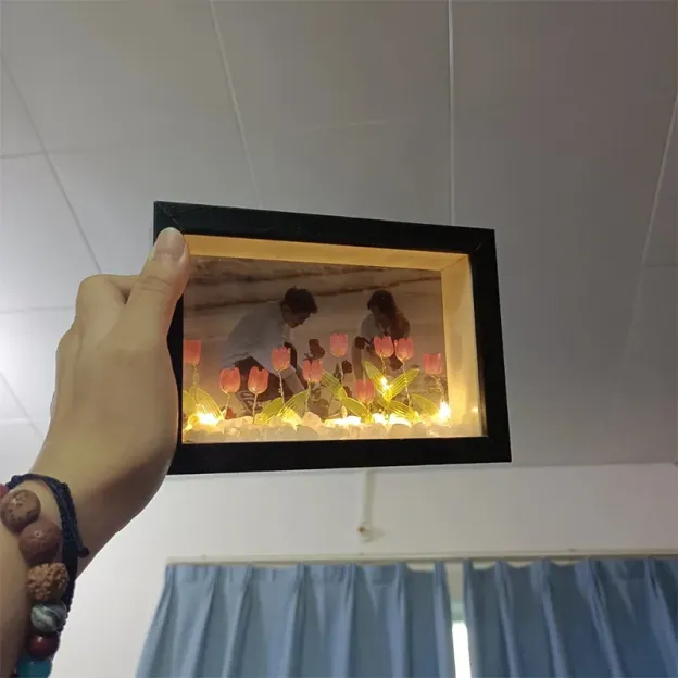 ⭐⭐⭐訂製鬱金香小夜燈——情侶/風景照/全家福/寫真照，開燈是畫，關燈是普通鏡子！