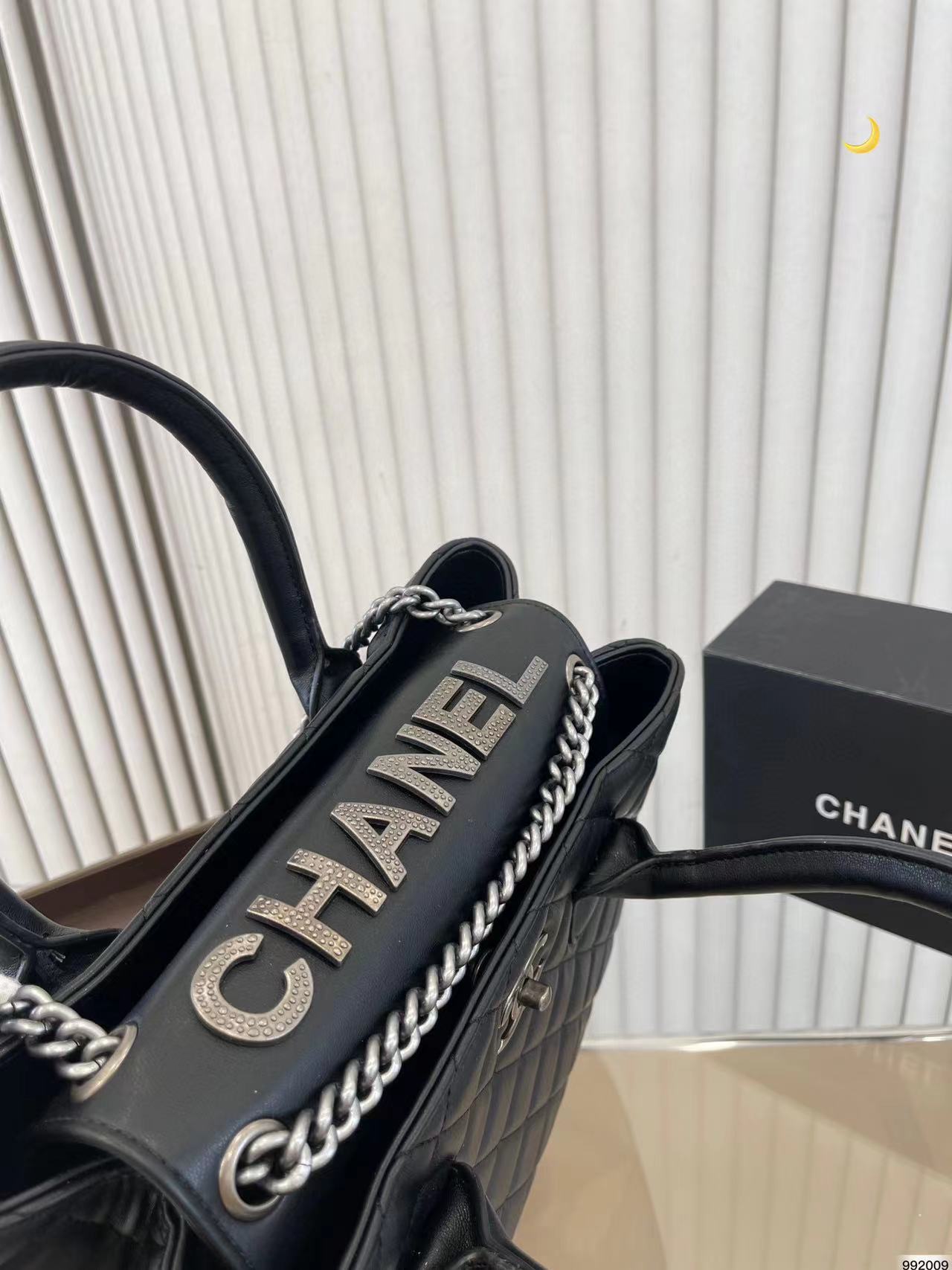 CHANE1 チェーンハンドバッグ【50％割引+送料無料】