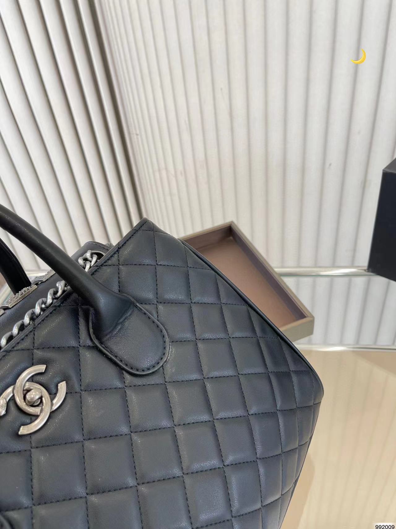 CHANE1 チェーンハンドバッグ【50％割引+送料無料】